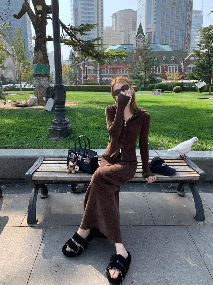 2025 Payız Qara Kapüşonlu Örgü Kardiqan Qadınlar üçün İncə Fit Qısa Sviter İki Hissəli Dəst + Bodycon Ətək Dəsti