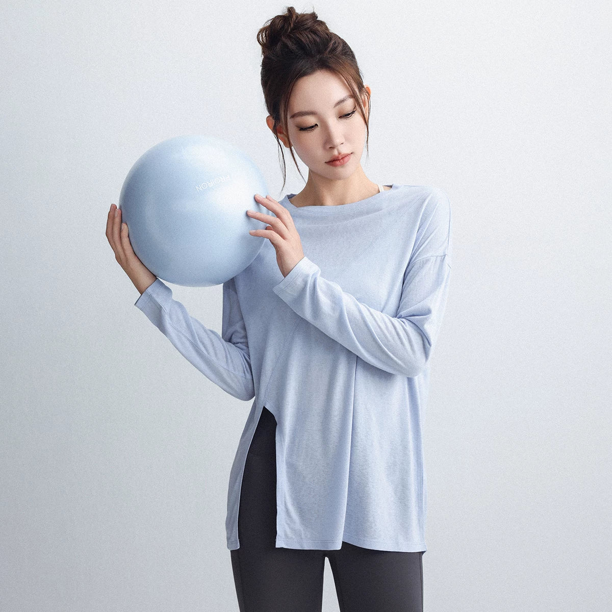 Qadınlar üçün yoqa paltarları, boş arıqlayan kofta, tez quruyan nəfəs alan uzunqol peşəkar məşq fitnes paltarları, Pilates üçün idman üstləri