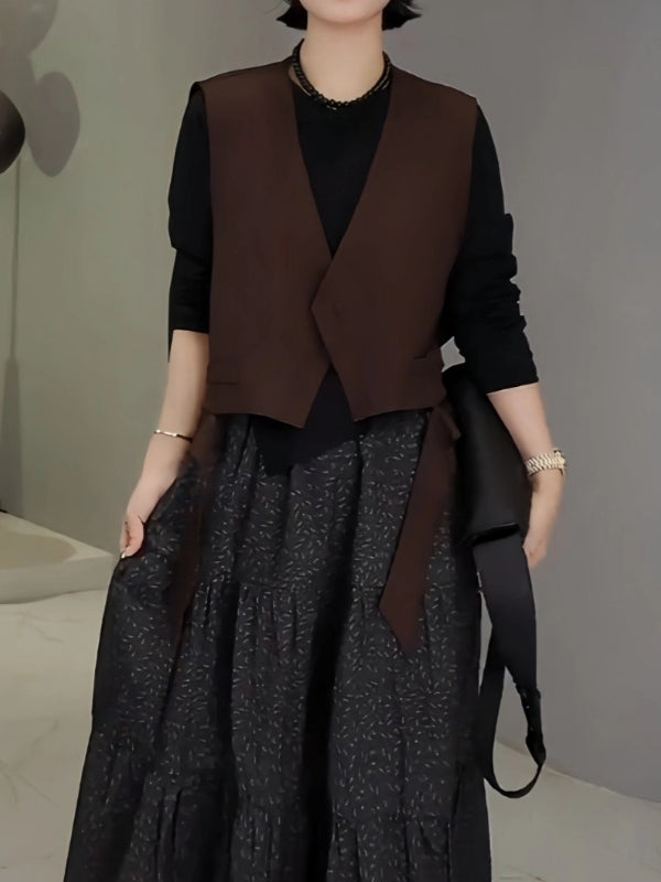 Böyük ölçülü qadın üçün qeyri-müntəzəm qatlı kostyum jilet, yeni 2026-cı ilin yaz üslubunda, dəbli və şık qısa jilet top.