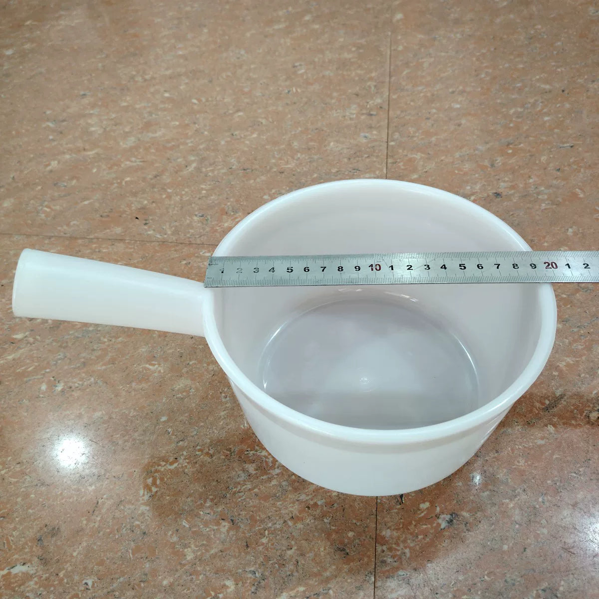 Qatılaşdırılmış su qabı plastik tualet mətbəxi məişət sənayesi çömçəsi su qabığı sürüşməyə davamlı çiçək suvarma çömçəsi su sürüşməsi