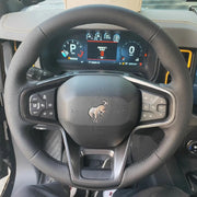 Xüsusi olaraq 2024 Ford Fiat Raptor sükan örtüyü, orijinal dəri, əl ilə tikilmiş, xüsusi hazırlanmış, tam örtüklü interyer modifikasiyası üçün hazırlanmışdır.