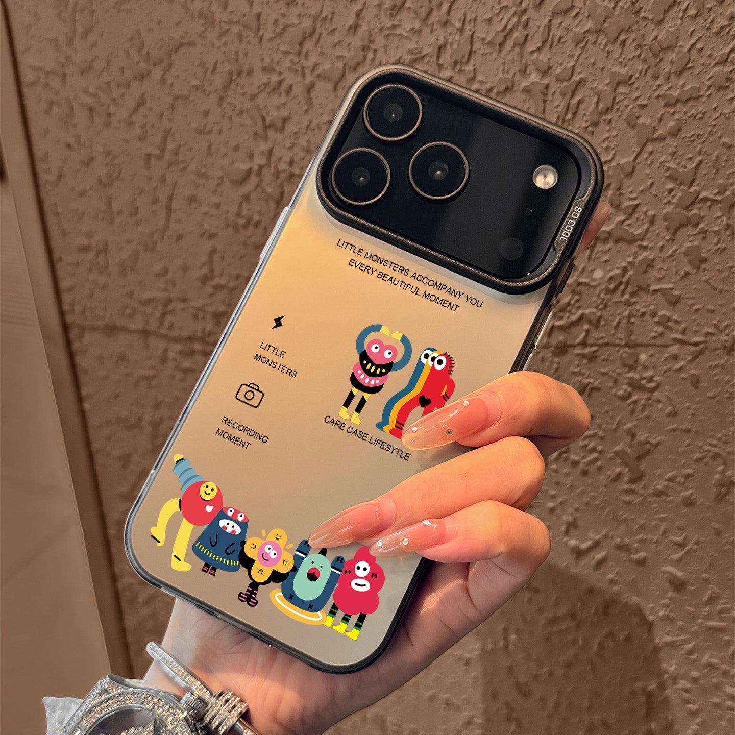 Sevimli məktub canavar şəkli iPhone17 cib telefonu üçün uyğundur Apple 17promax rəngli gümüşü şaxtalı çanta 17pro sərt qabıqlı Apple havadan qoruyucu çanta ip17 internet məşhur kişi və qadın pro cizgi filmi