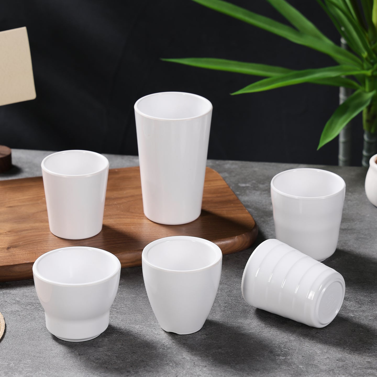Melamin stəkanı otel restoranı kommersiya çayı stəkanı yeməkxana stəkanı tutacaqlı plastik qaynar qab restoran imitasiya çini ağ su stəkanı qab-qacaq