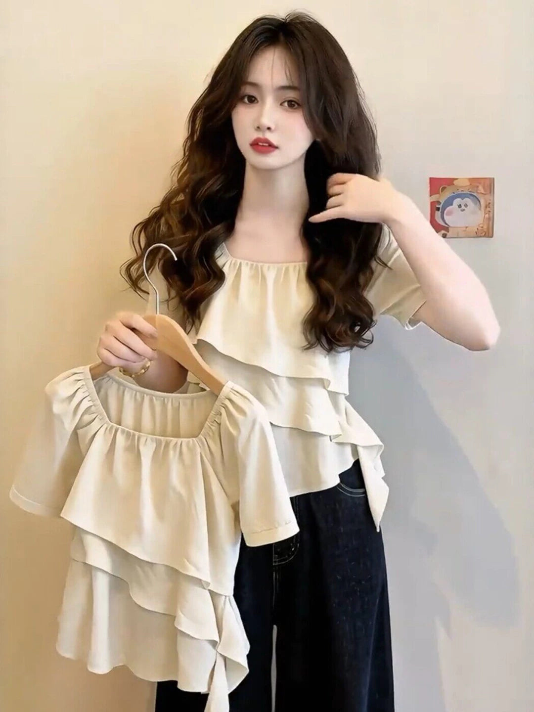 Yüngül dəbdəbəli qıvrımlı kvadrat yaxalı qısaqol köynək qadınlar üçün yay böyük ölçülü yağlı MM dizaynlı dəbli boş arıqlayan top