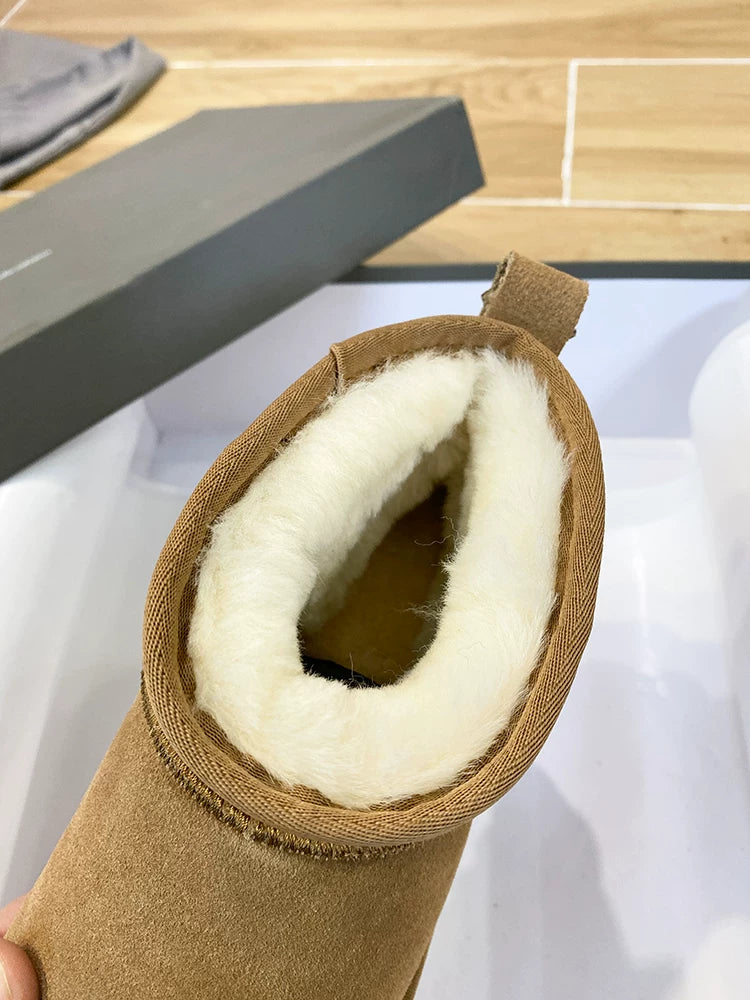 2025 Zhou Dongyu style snow boots, women's short boots, leather and fur, winter genuine leather, wool lining, large size men's shoes.