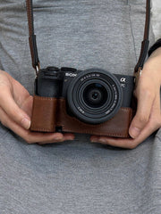 Sony A7C2 orijinal dəri qoruyucu çanta A7CR kamera çantası A7M5/4 A7R5 ZVE10 birinci və ikinci nəsil dəri qutu bazası