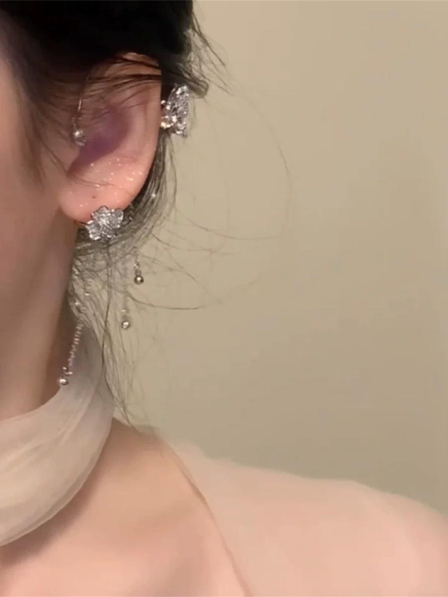 FIXOOFIX Kəpənək Püsküllü Qulaq Qarmağı Qulaq Qısqacları Deşikli Qulaqsız Qadınlar üçün - Niş Zərif Qısqaclı Qadınlar üçün Sırğalar - Əlverişli Lüks