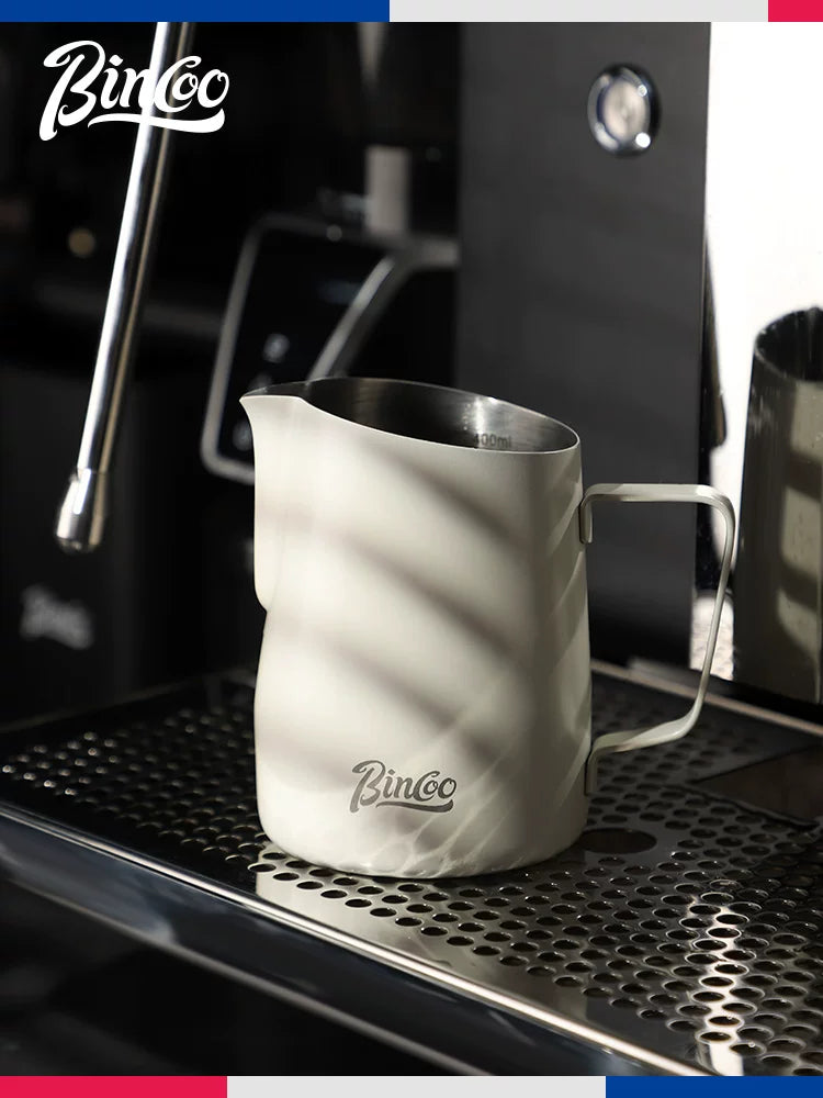 bincoo latte art çəllək İtalyan paslanmayan poladdan hazırlanmış süd köpüyü stəkan sivri ağızlı süd çəllək latte sənət qabı professional qəhvə latte sənət stəkanı