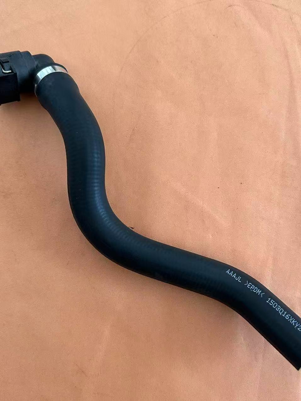 Great Wall Haval F5, Haval H4, H6, Wey VV5, VV6, brand new H6 with original electronic water pump inlet and outlet hoses.