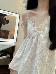 Döş yastıqları ilə yayda qadınlar üçün çiçəkli üç parçalı pijama, retro meşə üslubunda yüksək keyfiyyətli asma şalvar, yaz və payız ev geyimi