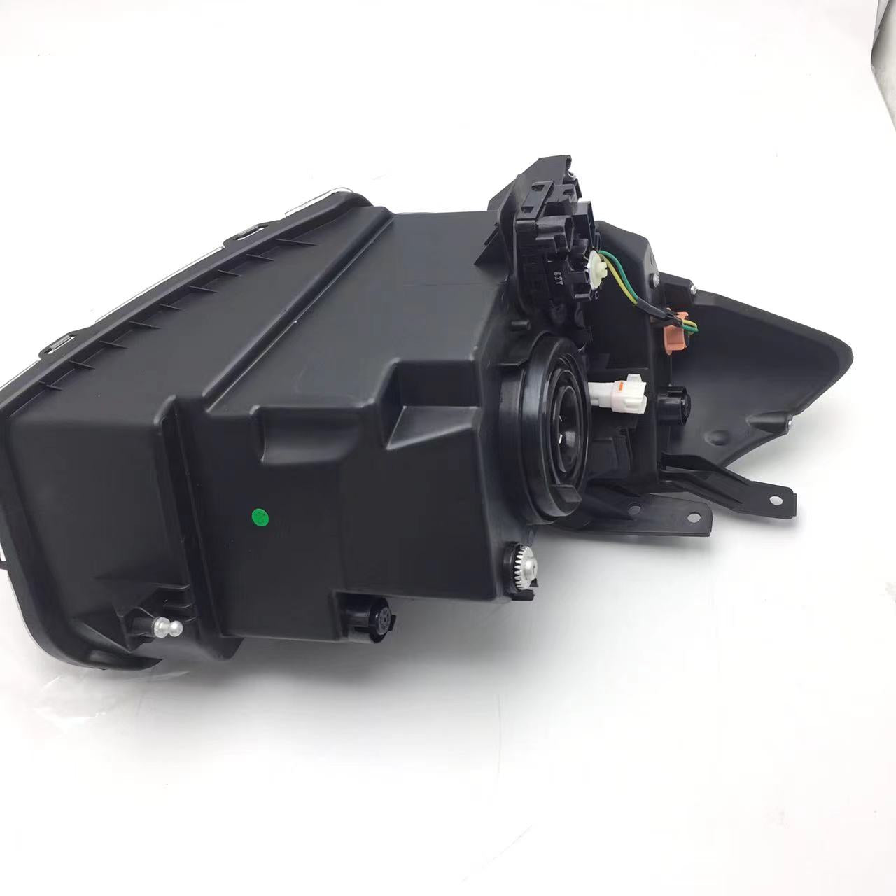 Applicable to Suzuki SX4 2013 Cool Sharp Headlight Kit with Lens for High and Low Upgraded Models