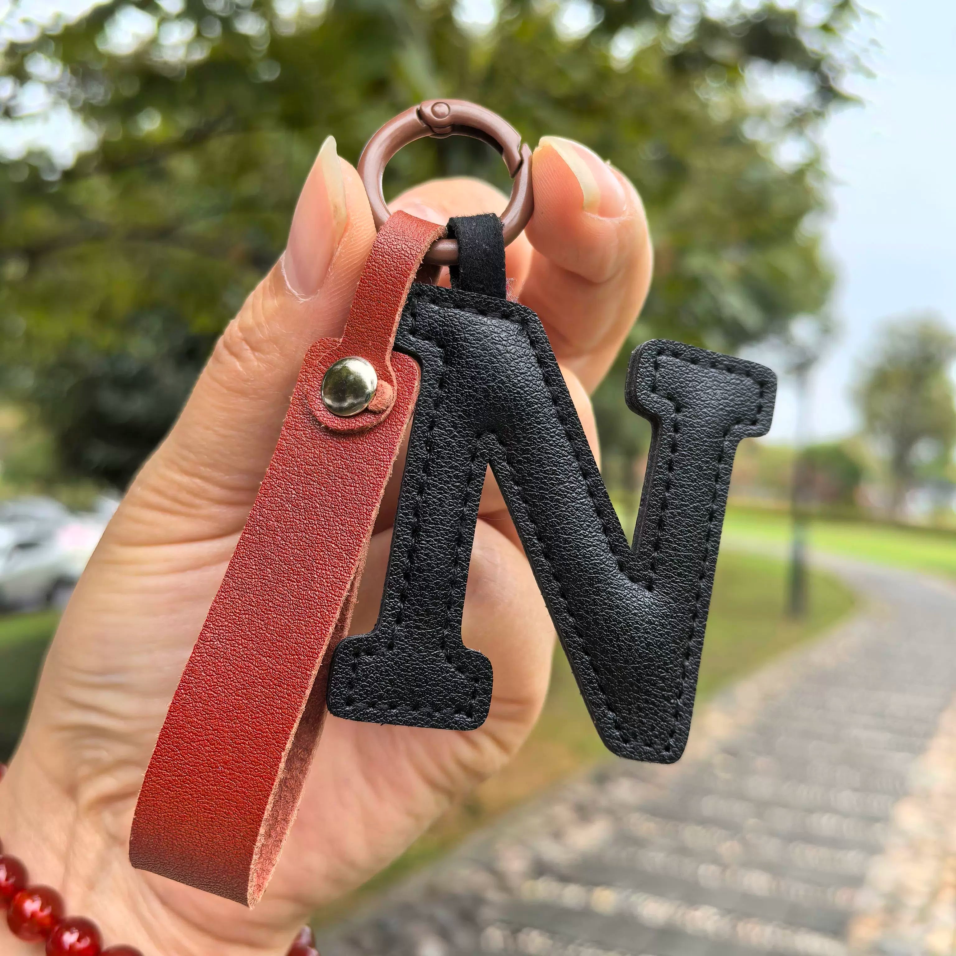 Şokoladlı İngilis hərfli açar zənciri avtomobil açar zənciri çantası aksesuarı mobil telefon cazibəsi ST