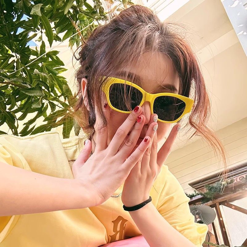 Sarı Kvadrat Y2K Sweet Cool Hot Girl Günəş Eynəyi Qadın Yüksək Səviyyəli Günəş Kölgəsi Anti-UV Yay Çimərlik Günəş Eynəyi