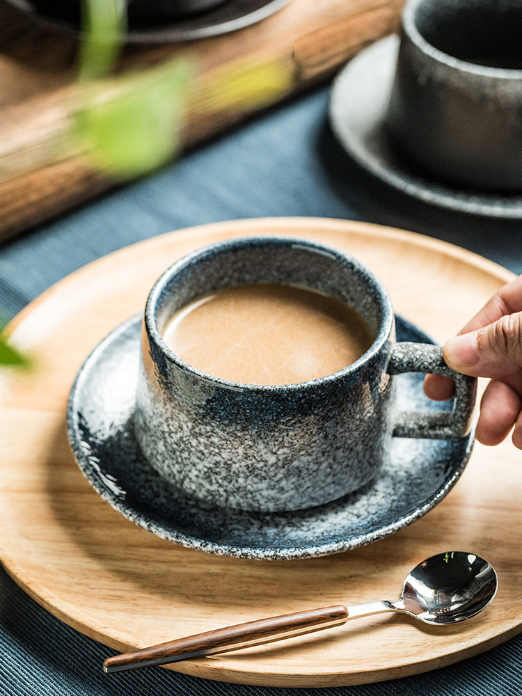 Yüksək görünüşlü Yapon qəhvə fincanı, nəlbəki və qaşıq dəsti, restoran ticarəti üçün xüsusi su stəkanı, fincan, çay fincanı