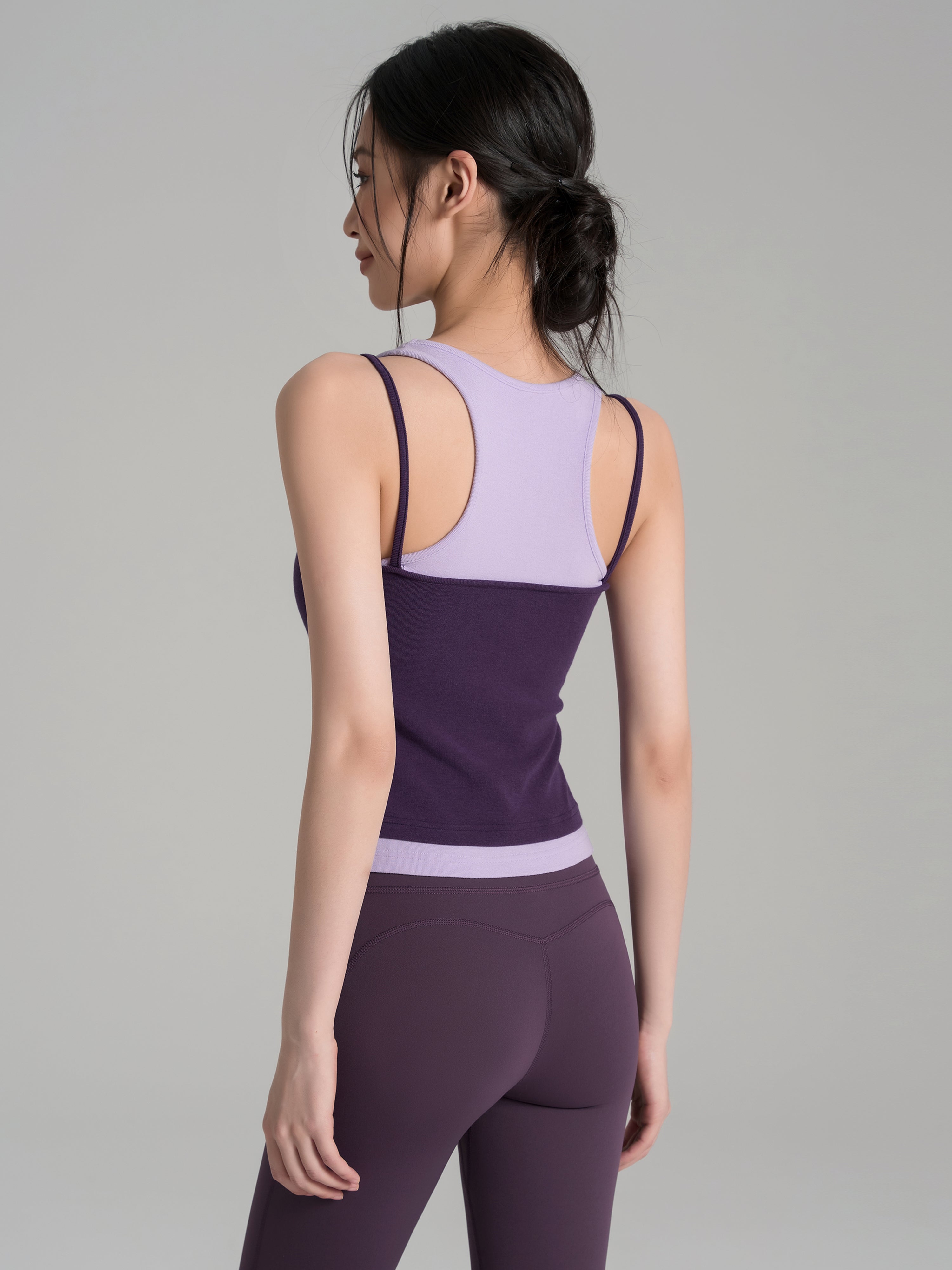 Lan naxışlı yoqa geyimi jilet idman büstqalteri qadınlar üçün sinə yastığı ilə rəngi bloklanmış zərbəyə davamlı fitnes büstqalteri Pilates top yay