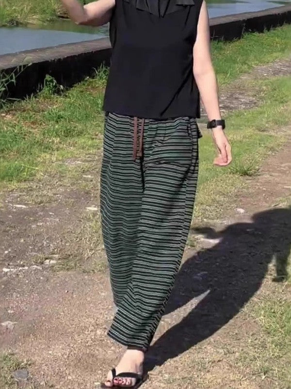 Qadınlar üçün böyük ölçülü, rahat stil, geniş bədən quruluşlu, qısa zolaqlı şalvar, 2026-cı ilin yayı, nazik, yüksək belli, dəbli, trendli, çoxfunksiyalı enli ayaqlı şalvar.