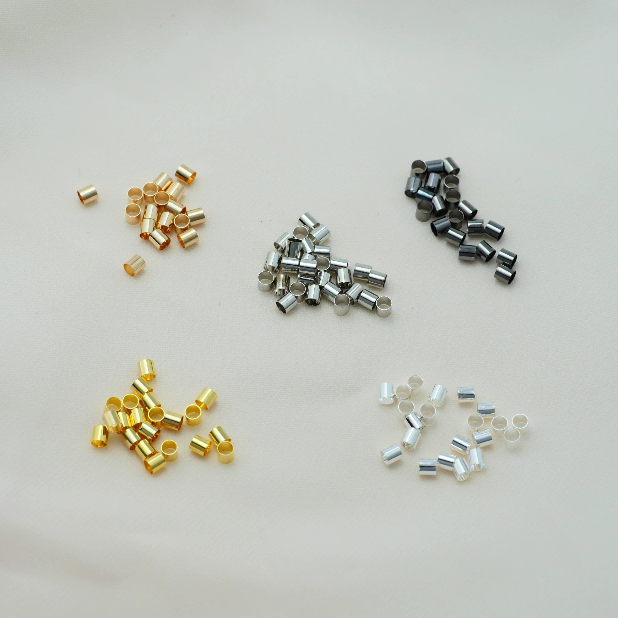 1.5mm muncuqlu bilərzik yerləşdirmə borusu yerləşdirmə muncuqlarını bitirən klip boyunbağı bilərzik yerləşdirmə tokası diy aksesuarları materialı