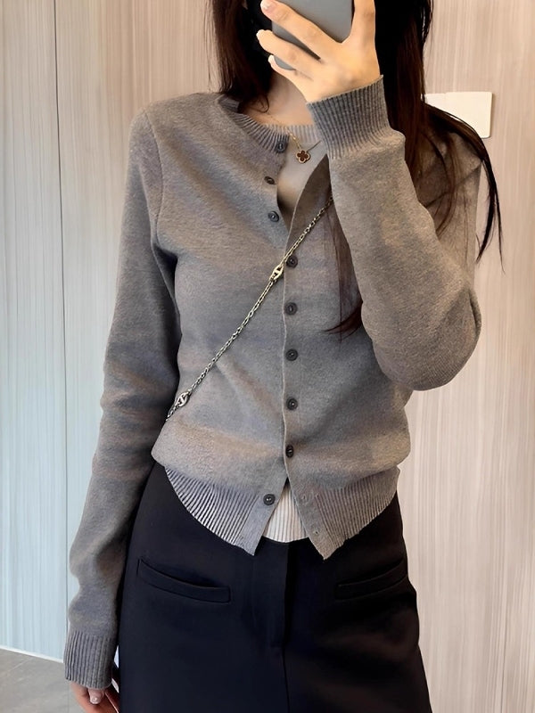 Colorless faux two-piece knit cardigan for plus size women, slimming style, new 2025 fall design, high quality sweater top.