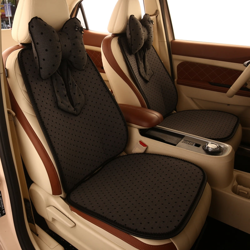 Yay üçün nəfəs alan avtomobil oturacağı yastıqları, soyuducu yastıqlar, buz ipəyi, bütün fəsillər üçün havalandırılan avtomobil ayaqaltıları, oturacaq üzlükləri.