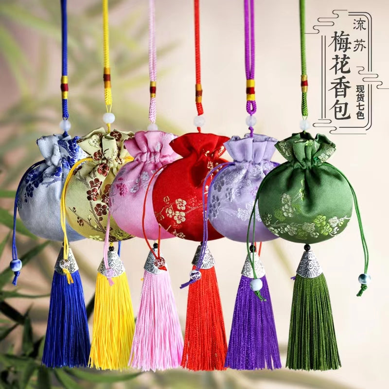 Əjdaha Qayıq Festivalı kisəsi, qədim üslubda gavalı çiçəyi kisəsi kulon, boş çanta pul kisəsi, əl işi DIY material çantası, ağcaqanadları dəf etmək üçün moxa yarpağı kisəsi