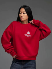 Avropa və Amerika üslubunda çaplı hərfli dairəvi yaxalı sviter