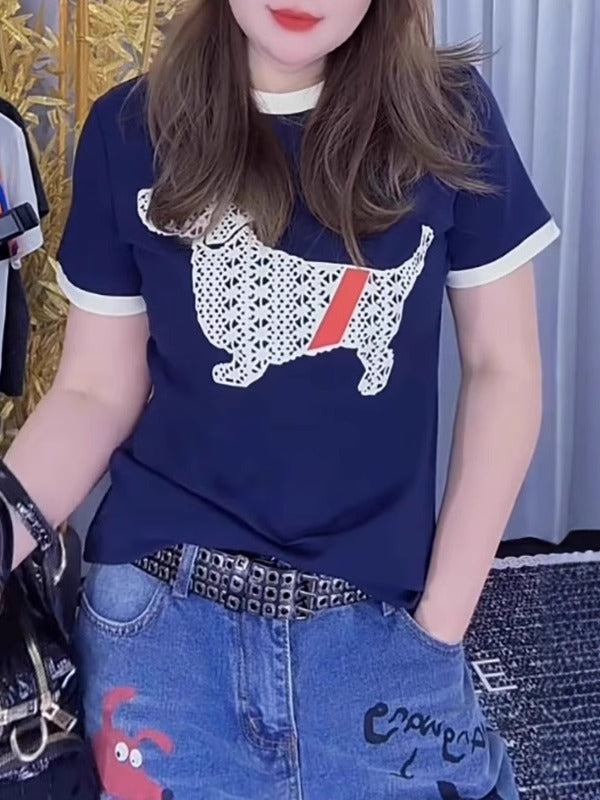 Qadınlar üçün Böyük Ölçülü Amerika Stilində Saf Pambıqdan Dəyirmi Yaxalıqlı Arıqladıcı Qısa Qollu Futbolka, Yay 2026, Əyri Qadınlar üçün Dəbli, Boş və Zərif Top