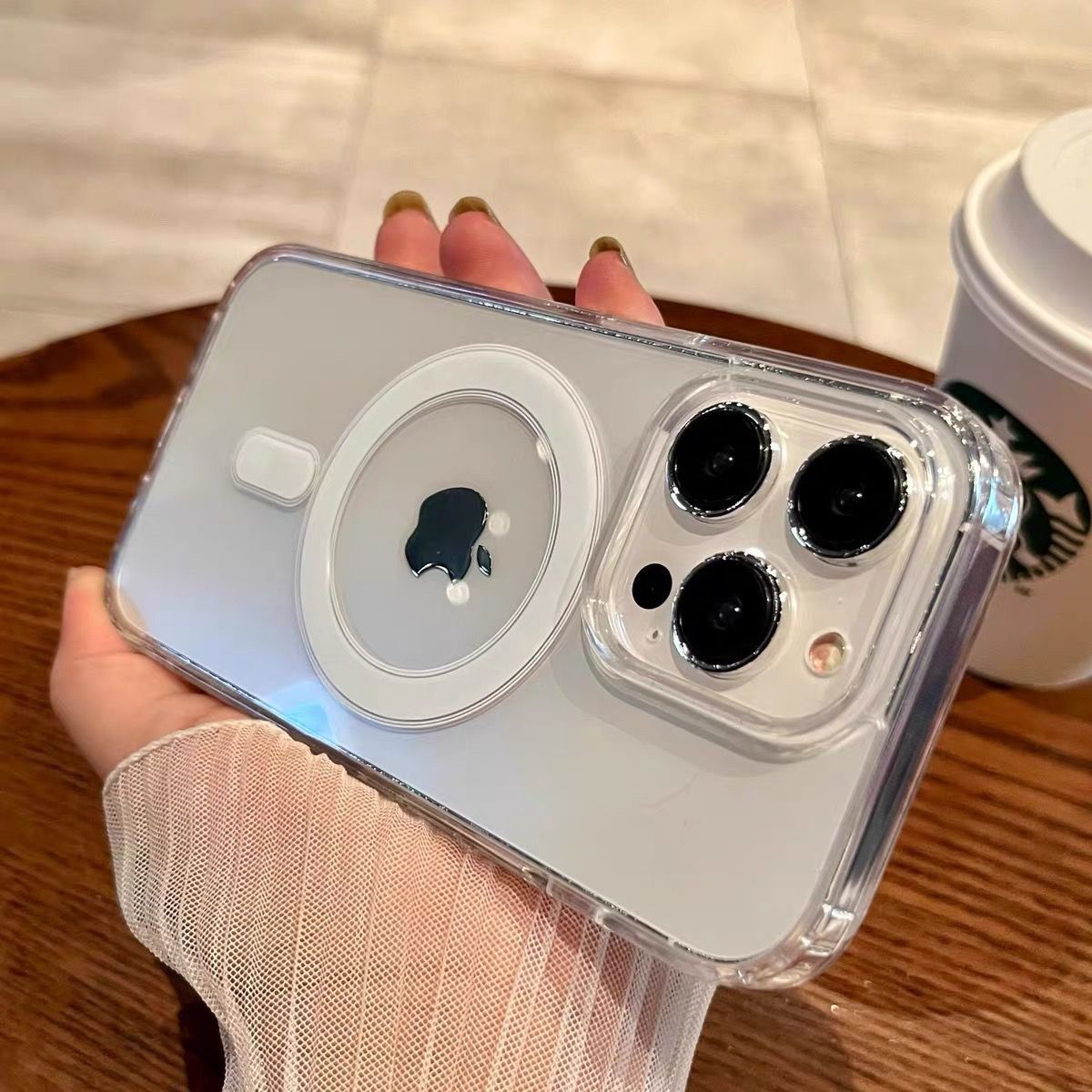 Qabaqcıl dəri hiss edən yüksək keçiriciliyə malik maqnit udma qabığı Apple 17/16promax mobil telefon qutusu iphone14pm düşməyə qarşı 11 yeni stil 15pro kişilər və qadınlar 12 sadə 14plus sərt qabıq 13 qoruyucu örtük 13pm