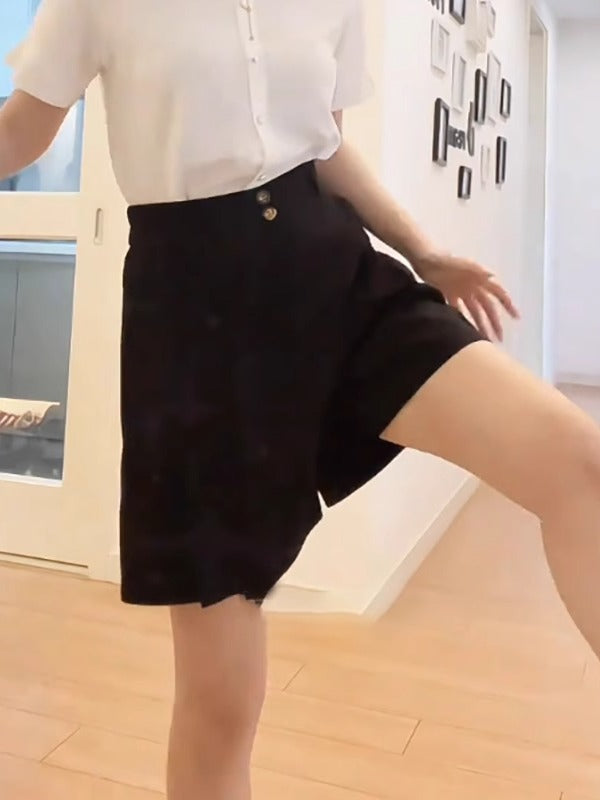 Armud formalı fiqurlar üçün böyük ölçülü qadın şalvarı, ombanı gizlədən, beşguşəli uzunluq, 2026-cı il yayı, dolğun qızlar üçün arıqladıcı geniş ayaqlı büzməli ətək/şalvar/şort.