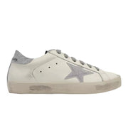 Qış üçün yun astarlı Koreya üslubunda dəbli, zədələnmiş dəri qadın orijinal dəri, zədələnmiş ulduzlu düz idman ayaqqabıları, retro ağ idman ayaqqabıları, çirkli idman ayaqqabıları