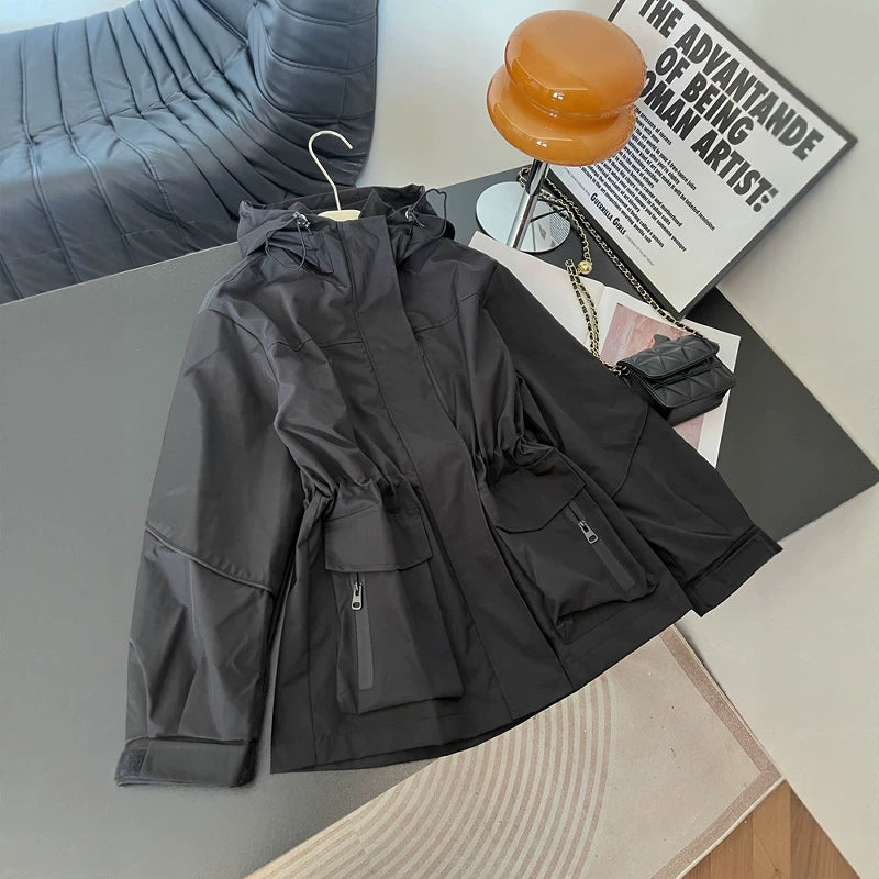 Qadınlar üçün yüksək səviyyəli gündəlik oturacaqlı trençkot, yeni payız və qış modası, böyük ölçüdə, kapşonlu, çox yönlü, geniş formalı, dəbli.