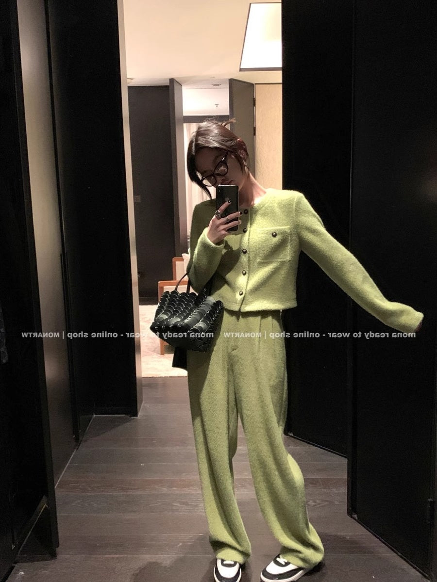 UM Chanel-inspired women's spring and autumn daily knitwear set, elegant cardigan jacket, high-waisted pants, fashionable and youthful two-piece set.
