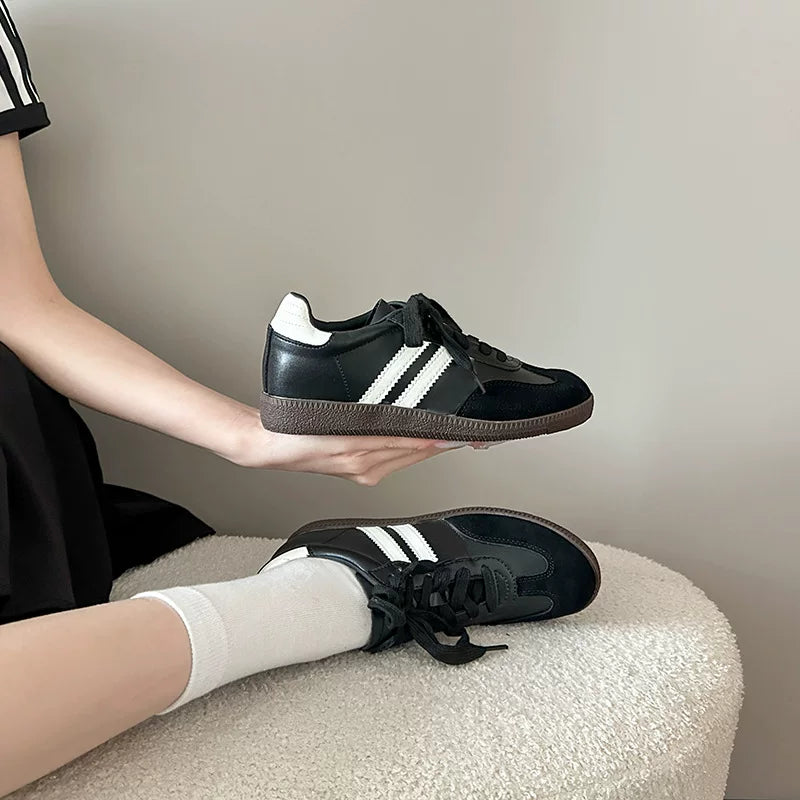 Həqiqi dəri retro Alman idman ayaqqabıları, 2025 yaz yeni stil, çox yönlü, nəfəs alan, tam təbii dəri, üç zolaqlı, Forrest Gump idman ayaqqabıları.