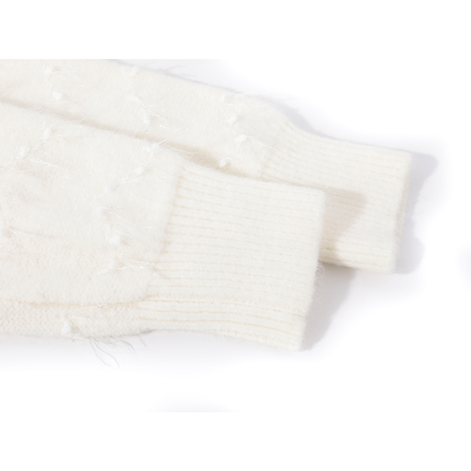 Cholisa-nın payız və qış üçün mükəmməl olan unikal qırmızı qadın sviteri zərif Fransız Milad üslubunu əks etdirir.