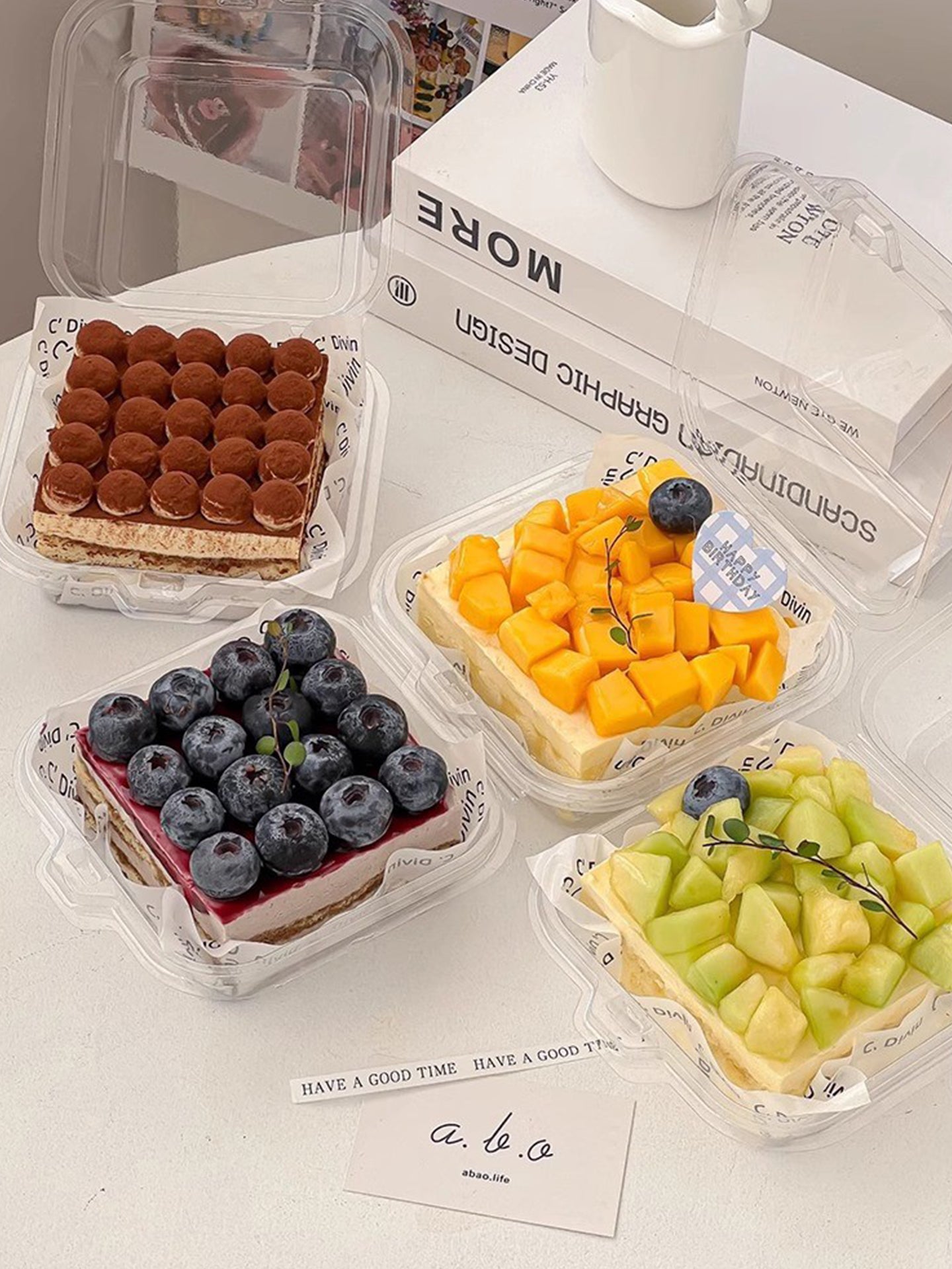 Şəffaf tiramisu qablaşdırma qutusu bento tort qutusu mus kublara kəsilmiş desert çörəkçilik xəmir qablaşdırma qutusu