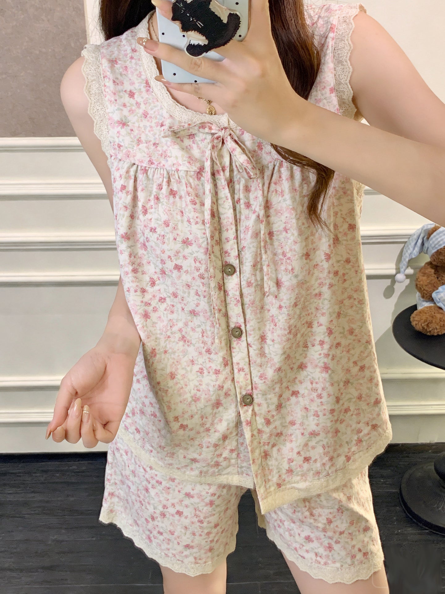 Qadınlar üçün qolsuz jilet pijama Yay Tianyunduo pambıq sinə yastığı ilə 2026 yeni şirin çiçəkli tələbə ev paltarı