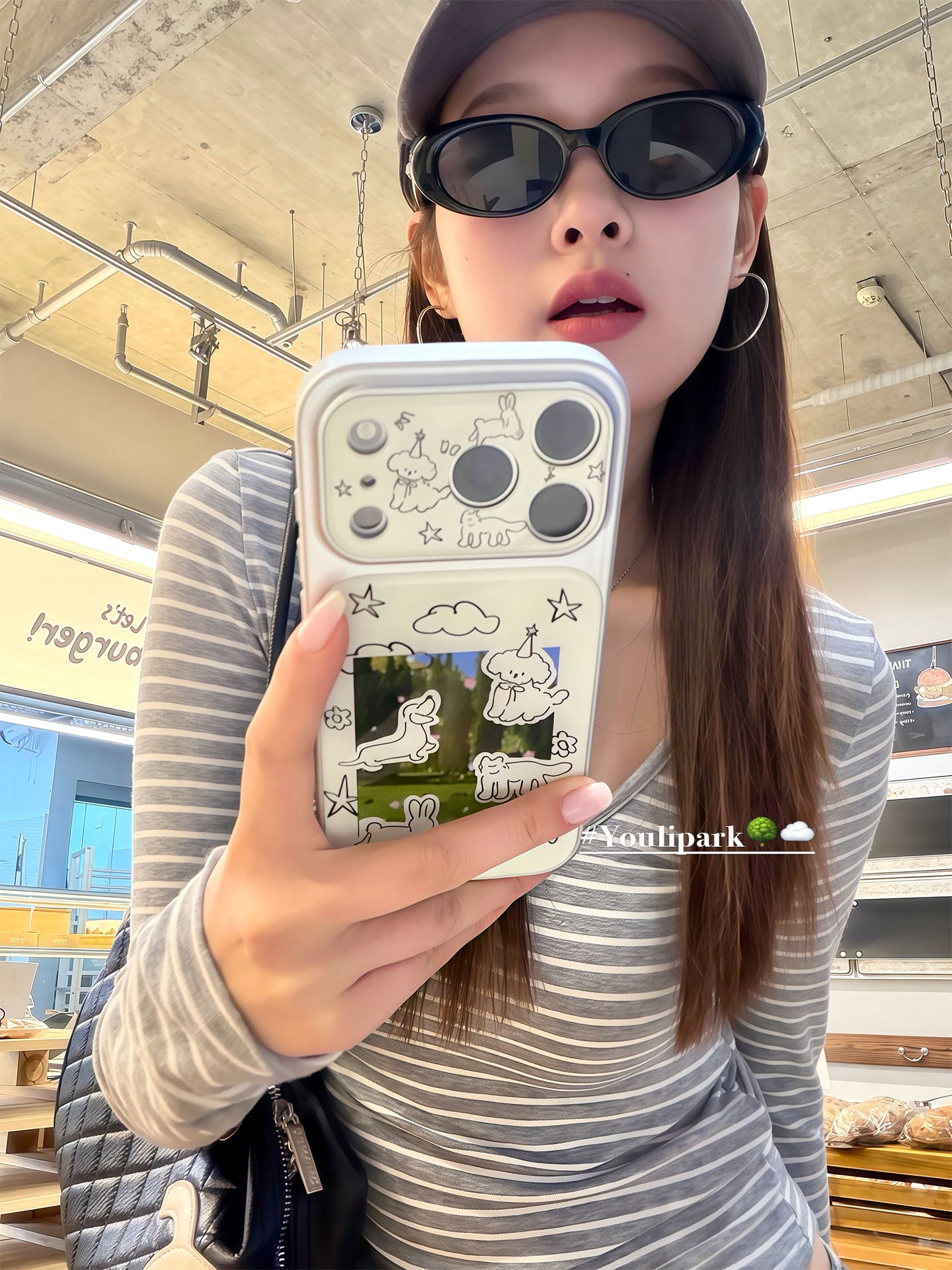 Yuri Park ins yaz şirin şəfalı ot qraffiti puppy 17 17pro Apple 17ProMax mobil telefon qutusu iPhone16 hər şey daxil 14 yeni 16Promax qadınlar üçün qoruyucu örtük
