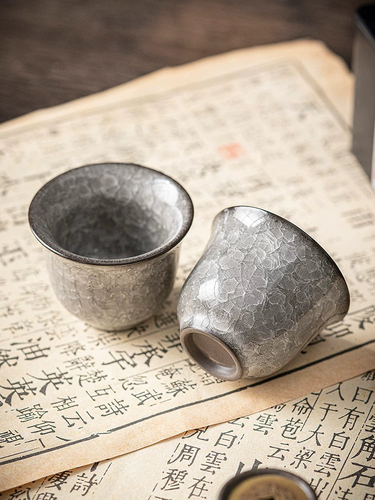 Longquan Celadon Master Kuboku Tək Fincan Ge Fırın Qara Buz Çatlaq Çay Fincan Çay Fincan Kişi Kung Fu Çay Dəsti Şəxsi Çay Fincan