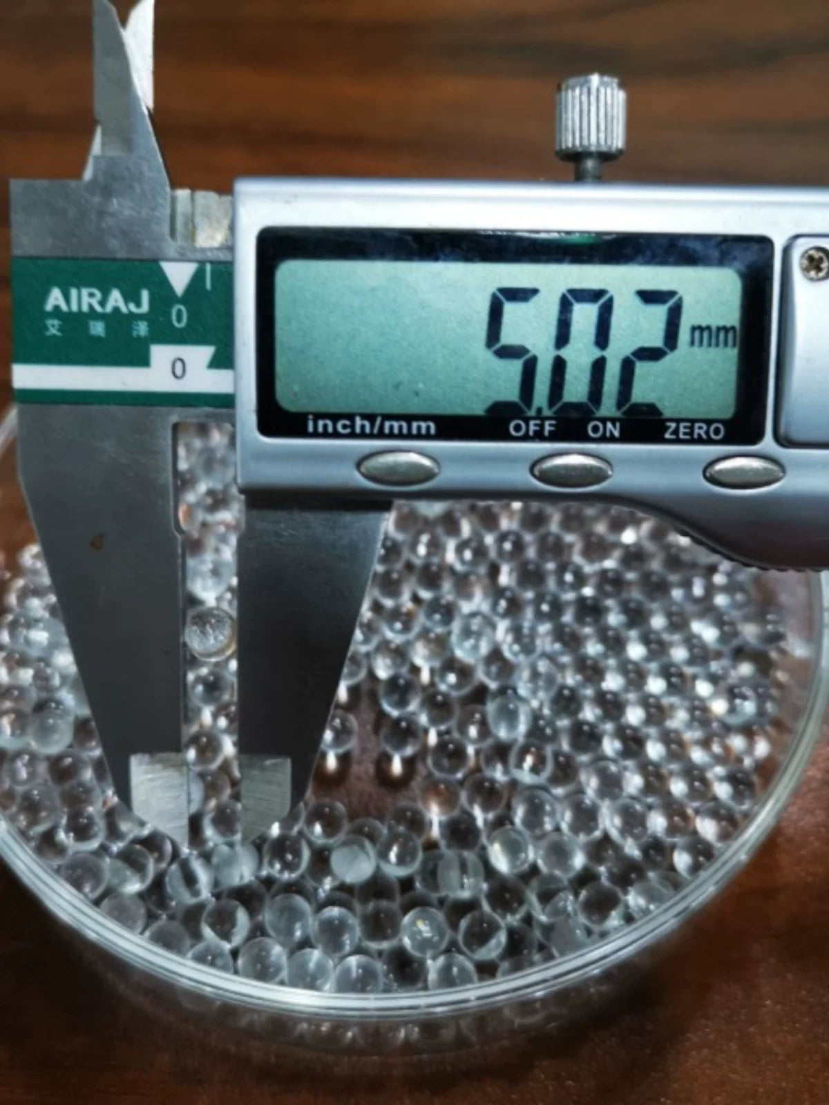 Standart şəffaf şüşə muncuq xətası ±0.05mm Müxtəlif spesifikasiyalar eksperimental örtülmüş muncuq daşıyıcı nasos başlığı doldurulması Pulsuz çatdırılma