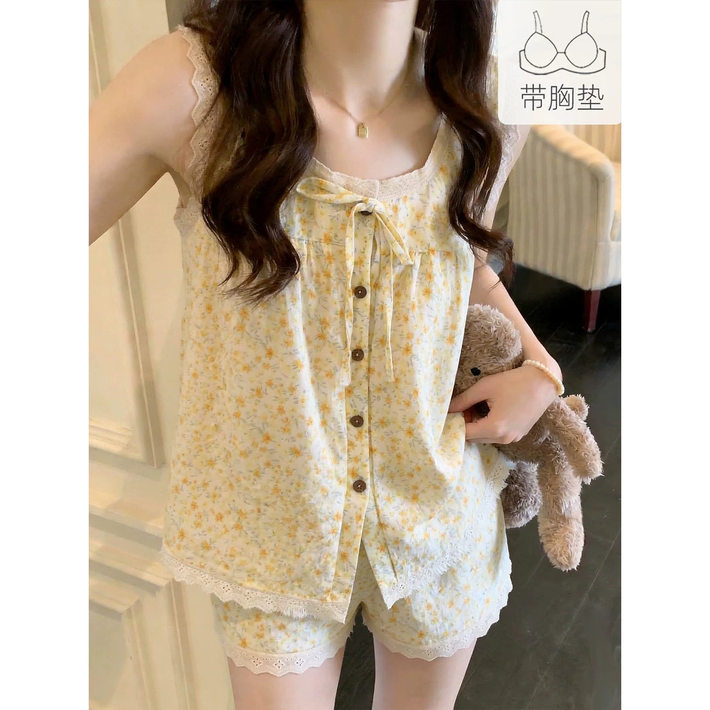 Qadınlar üçün qolsuz jilet pijama Yay Tianyunduo pambıq sinə yastığı ilə 2026 yeni şirin çiçəkli tələbə ev paltarı