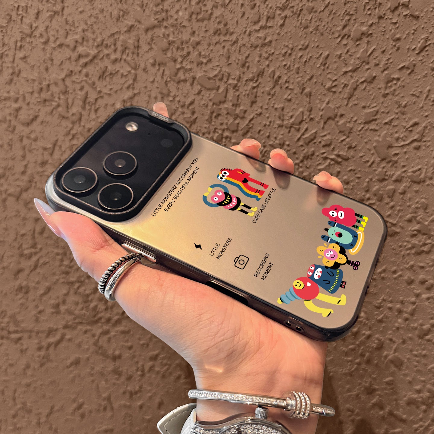 Sevimli məktub canavar şəkli iPhone17 cib telefonu üçün uyğundur Apple 17promax rəngli gümüşü şaxtalı çanta 17pro sərt qabıqlı Apple havadan qoruyucu çanta ip17 internet məşhur kişi və qadın pro cizgi filmi