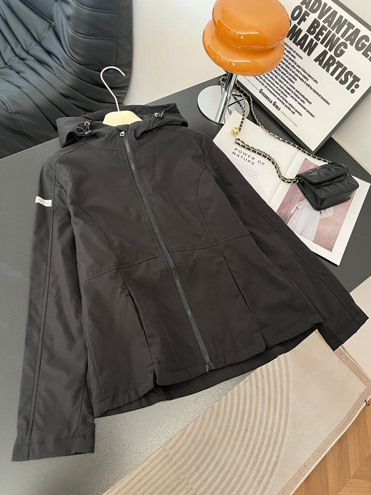 Qadınlar üçün Böyük Ölçülü Moda Başlıqlı Windbreaker Gödəkçəsi, 2026 Yaz Yeni Stil, Qəşəng, Boş Forma, Arıqladıcı, Çoxfunksiyalı Qadın Topu