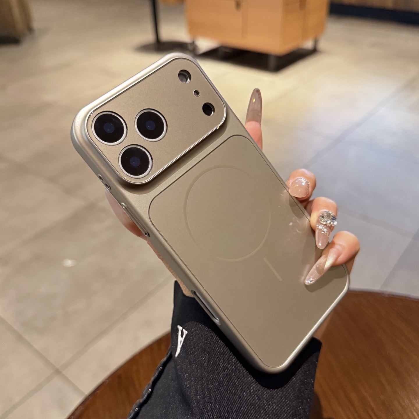 iPhone17 mobil telefon qutusu üçün uyğun yüksək keyfiyyətli titan boz rəngi 17Air Apple 17promax yeni maqnit emiş 15pro şaxtalı 16 saniyədə dəyişmə 17 böyük pəncərə linzaları filmi 14 hər şey daxil 13 qoruyucu örtük