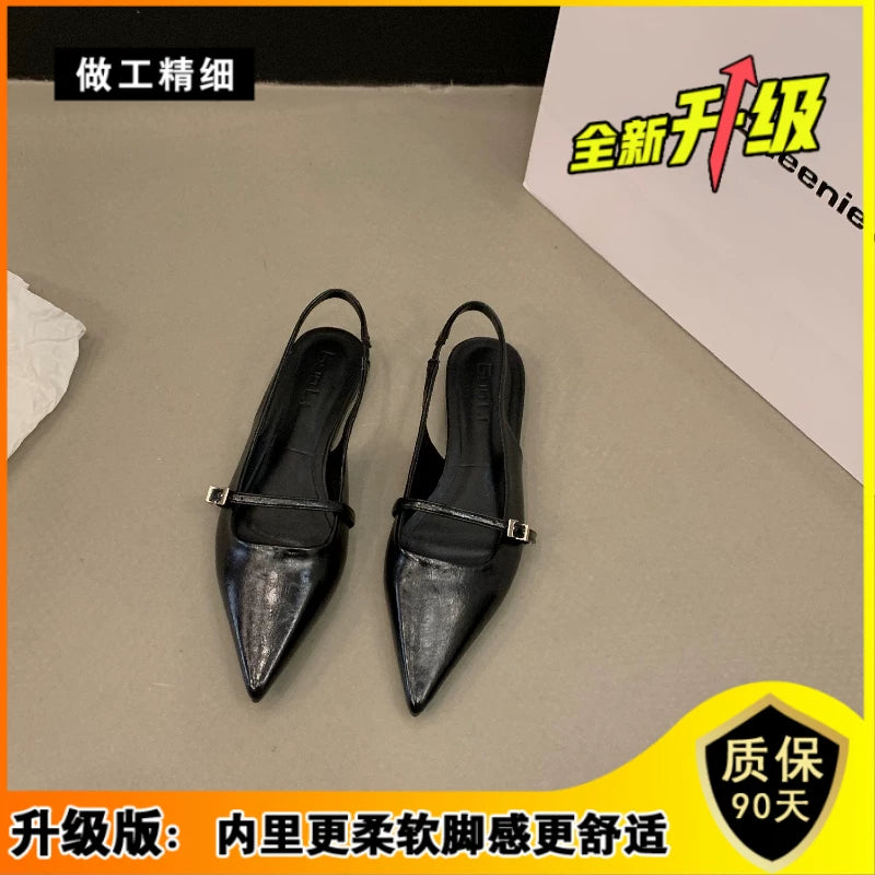 Flat, multifunctional, comfortable, closed-toe sandals, fairy shoes, 2025 new spring/summer fashion, pointed toe, elegant, niche single shoes.