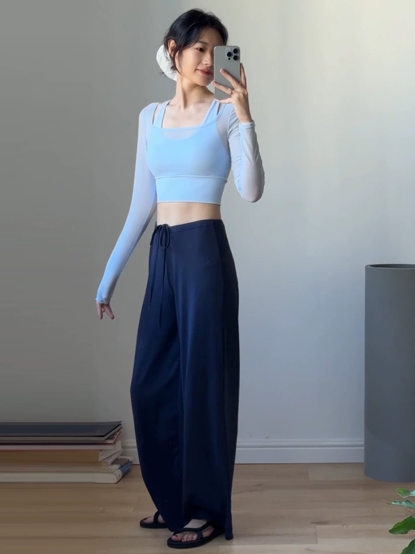 Yoyo tikişsiz yoqa şalvarlarını, Pilates şalvarlarını, dəriyə uyğun fitnes şalvarlarını, yaz və yay şalvarlarını, qadınların peşəkar səhər qaçış şalvarlarını tövsiyə edir.