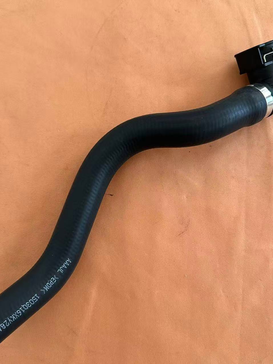 Great Wall Haval F5, Haval H4, H6, Wey VV5, VV6, brand new H6 with original electronic water pump inlet and outlet hoses.