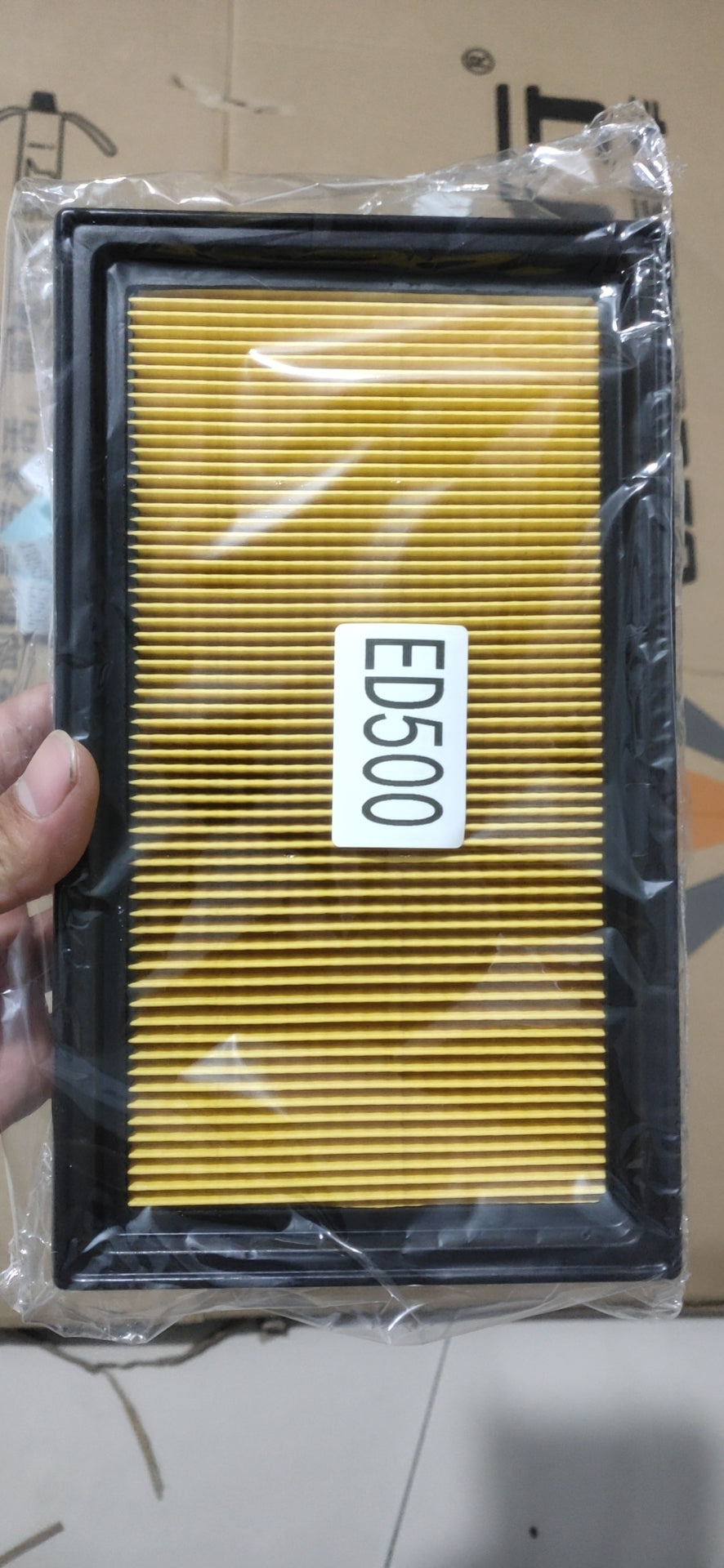 16546ED500, köhnə Nissan Sylphy, Tiida, Livina, Vios və NV200 modelləri üçün hava filtrləri ilə uyğun gəlir.