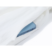 Chola Lisanın saf və cazibədar ağ donunda fransız gözəlliyi və özünəməxsus cazibəsi, zərif və zərif çimərlik geyimi əks olunub.