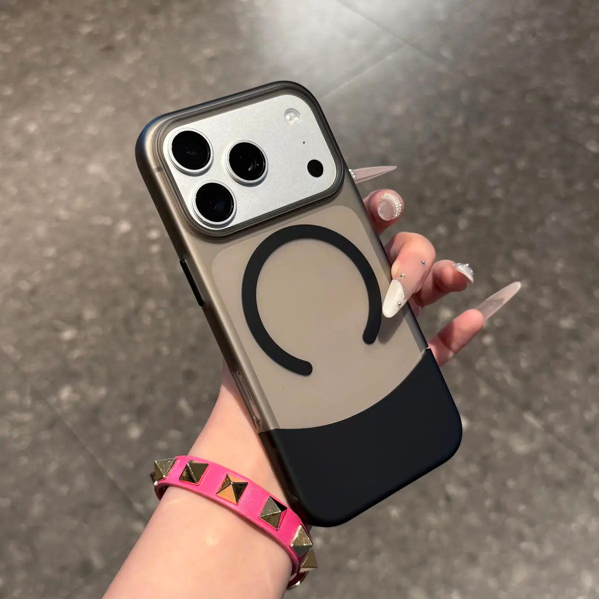 Kontrast rəngli tutqun dəri hissi verən maqnit mobil telefon qutusu Xiaomi 17pro yeni Xiaomi 15/14 birləşdirilmiş nazik IPhone 17promax niş toqquşmayan Apple 16/15plus qoruyucu qutusu