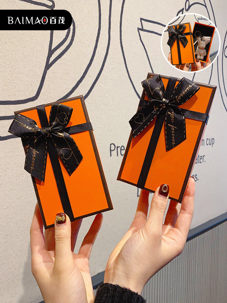 Car key chain gift box, high-end Instagram style, exquisite empty box, perfect for a lover's Mother's Day or birthday gift.
