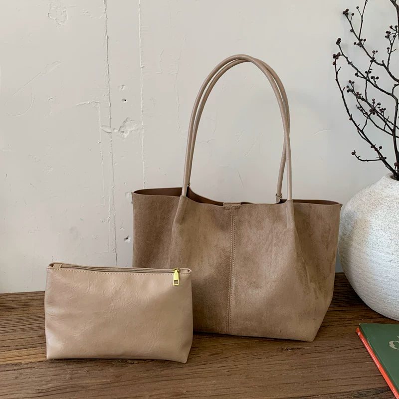 [Ana və Qız Çantaları] İş və Yol-Gəliş Üçün Sadə Bütöv Rəngli Böyük Tutumlu Zamşa Çanta, 2025 Yeni Trend Stil